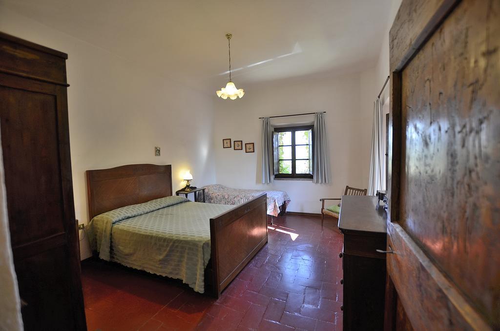 Agriturismo Poggio Ai Grilli Gambassi Terme Room photo